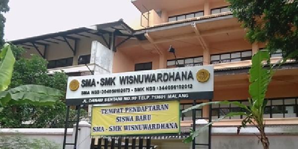 SMK - SMA Wisnuwardhana Malang Berdiri Untuk Membangun Bangsa